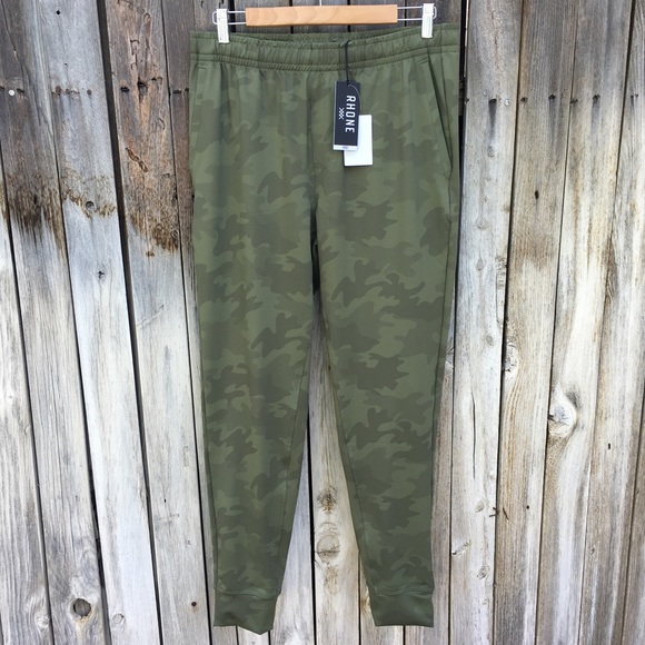 NWT Rhone Jogger Pants Olivine Grid Green Camo M